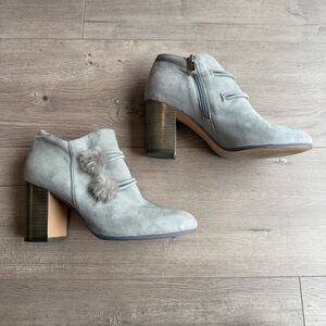 Anthropologie Silent D West bootie - size 39 - gray suede